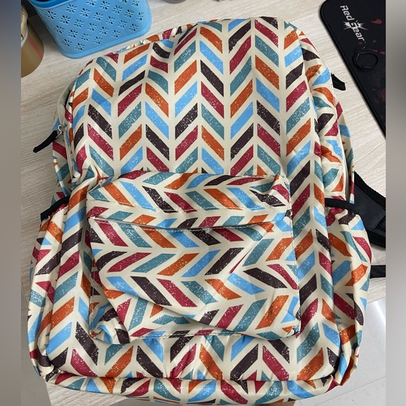 FIXED PRICE-Brand new geometric print backpack - Picture 4 of 11